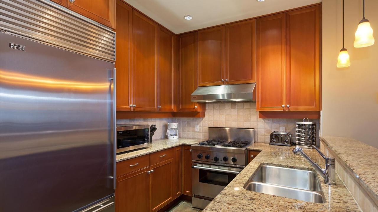 Taluswood The Heights 18 | Mountainside Townhome W/ Ski Access, Hot Tub, Tranquil Views 惠斯勒 外观 照片